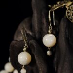 Cream Mother-of-Pearl Gold Filigree Jewelry Set