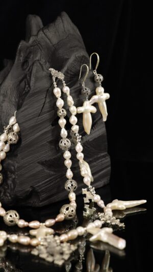 Necklace of cross-shaped pearls — handmade jewelry by Frolov Jewels (view 4)