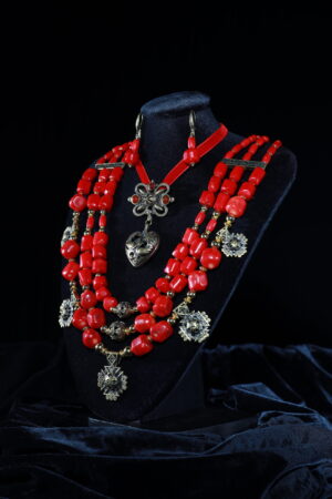 Three-strand red coral set with “Azhurni” openwork zgardas and a dukach medallion — handmade jewelry by Frolov Jewels (view 2)