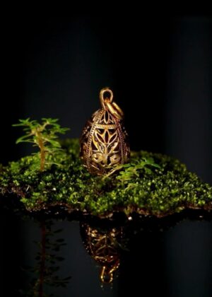 Gold-plated Kolokuli pysanka pendant — handmade jewelry by Frolov Jewels
