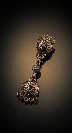 Kniazha Chepraha — small clasp with hook — handmade jewelry by Frolov Jewels (view 2)
