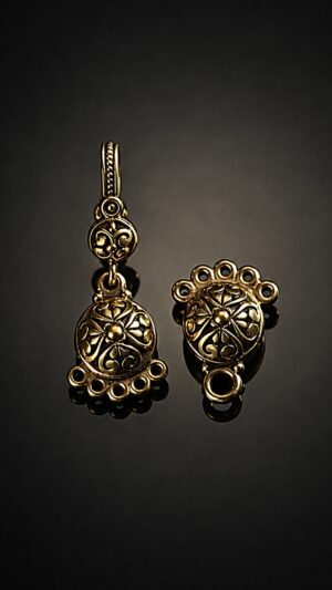 Kniazha Chepraha — small clasp with hook — handmade jewelry by Frolov Jewels (view 3)
